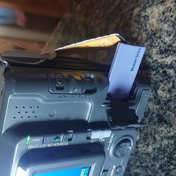 Sony Digital Mavica SD card & Floppy Disc Camera - Picture 7 of 15